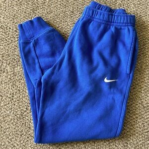 Men’s size medium Nike jogger sweatpants